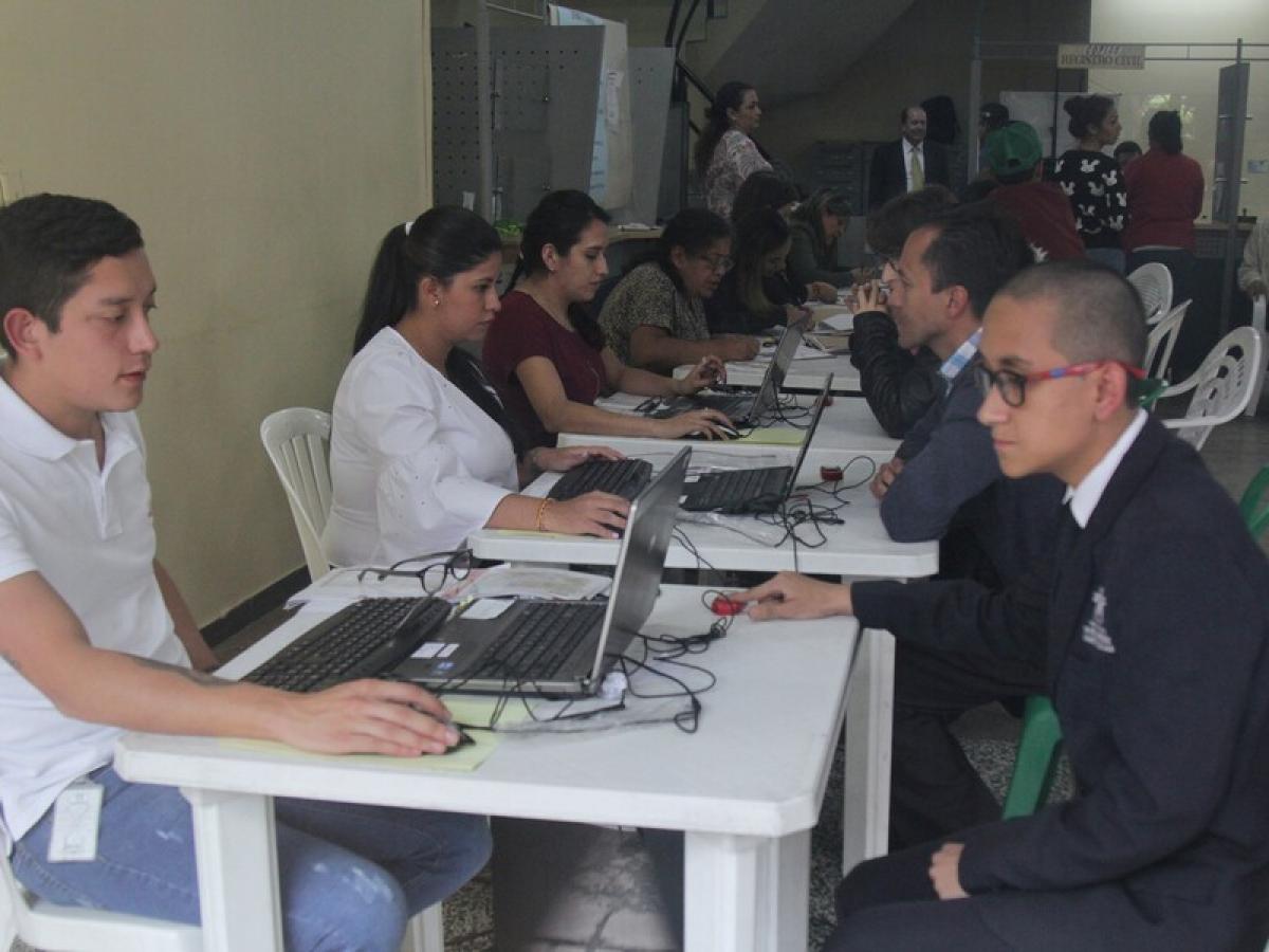  Inscripción de cédulas para las elecciones de octubre