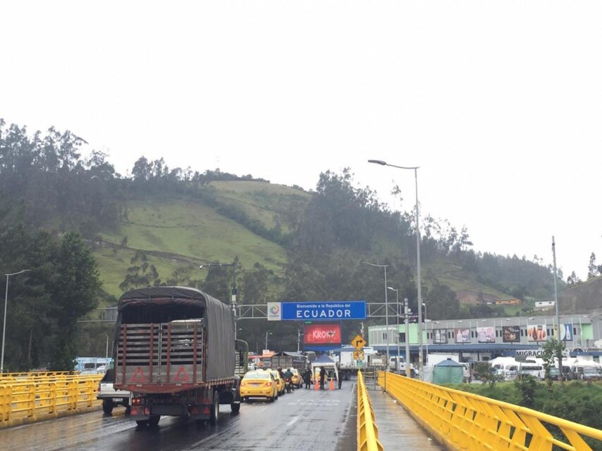 Emergencia en Cauca: Ecuador permitirá el paso de gasolina a Colombia 