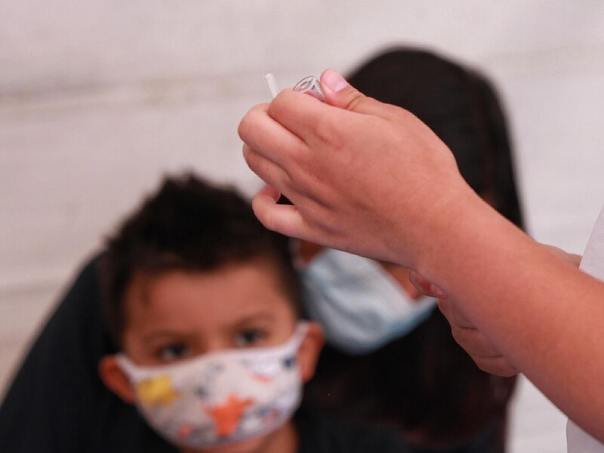 Vacuna Moderna autorización en Colombia para niños de 6 a 11 años