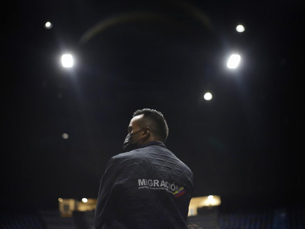 Confirman suspensión de tres meses a funcionario de Migración Colombia