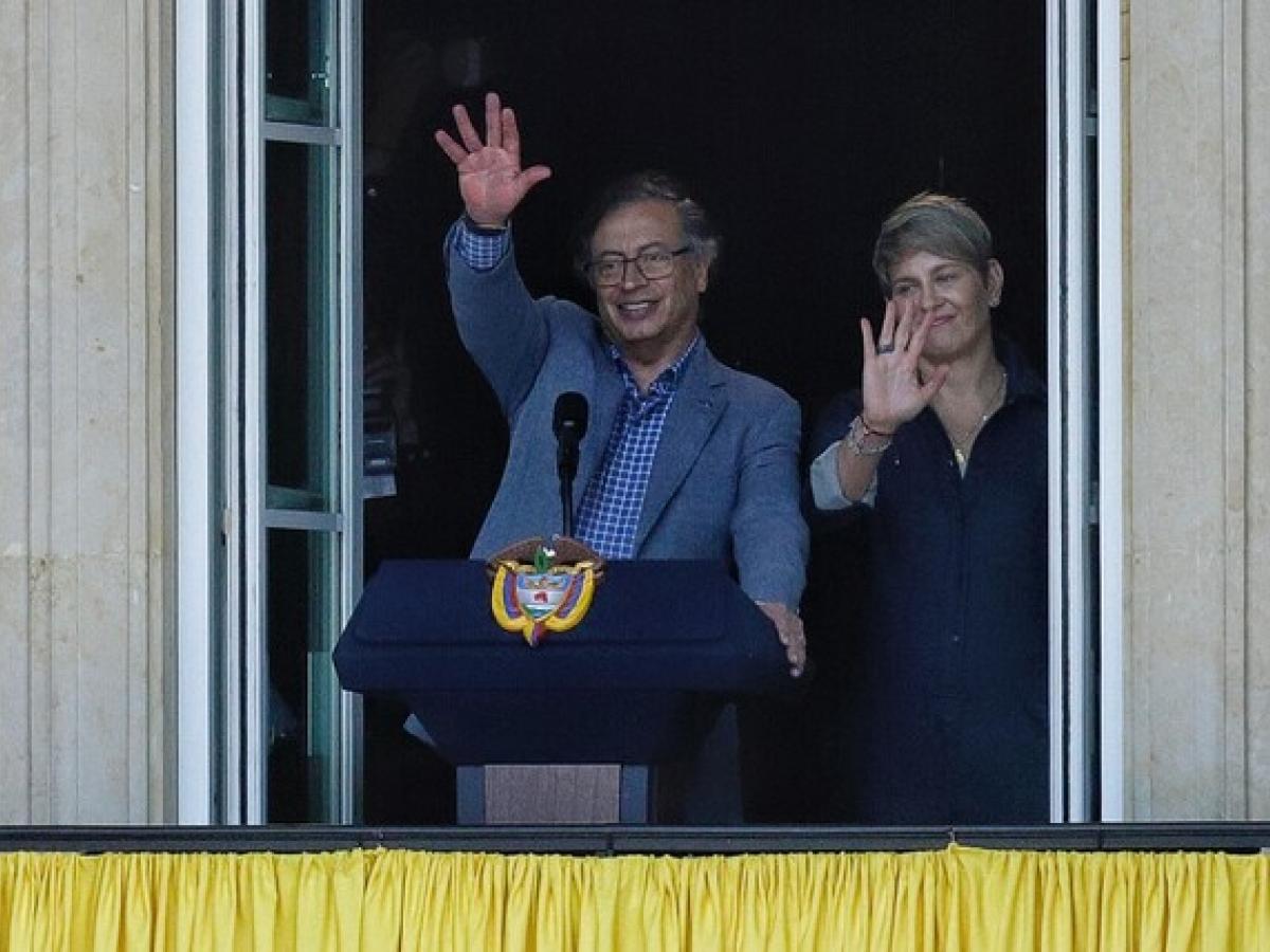 Petro se reunirá con presidentes de las Cortes