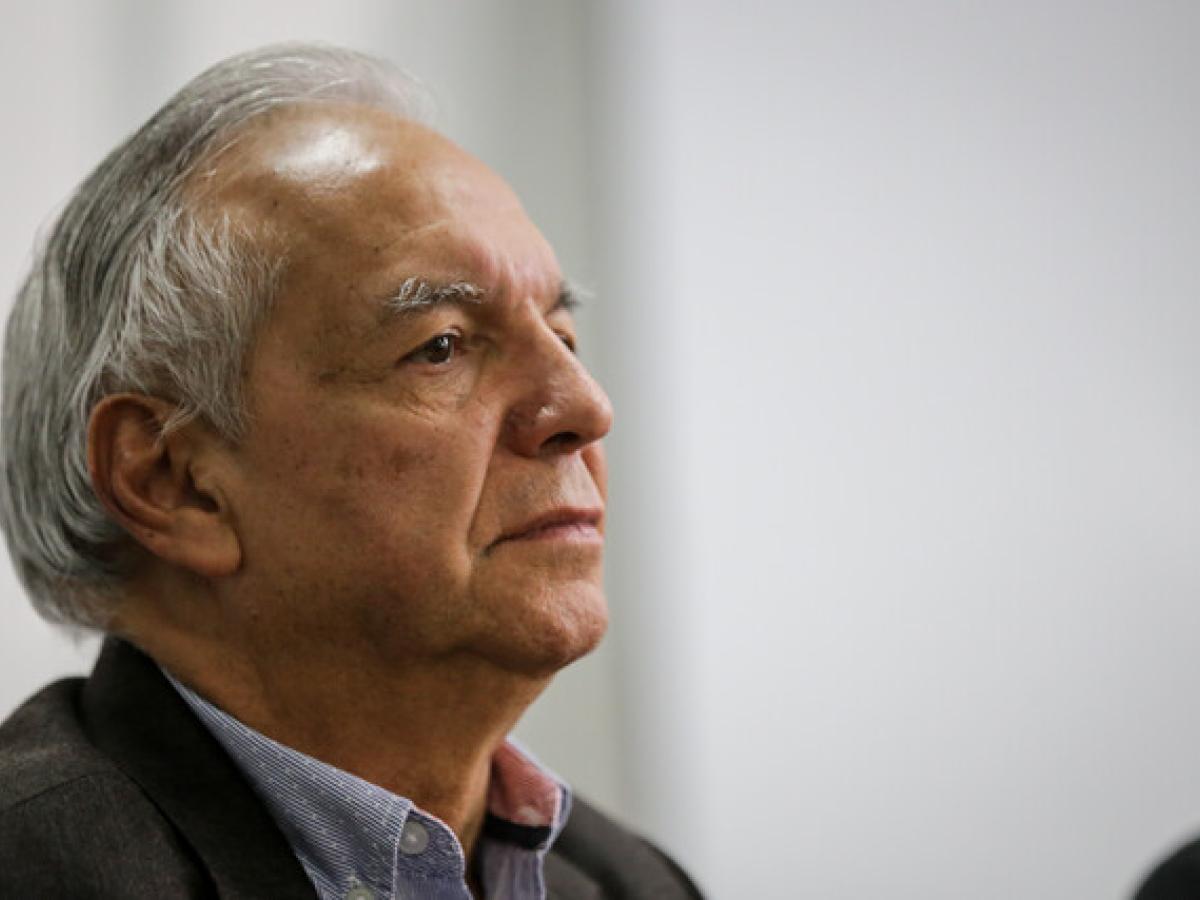 Ministro de Hacienda cree que es momento de bajar tasas de interés 