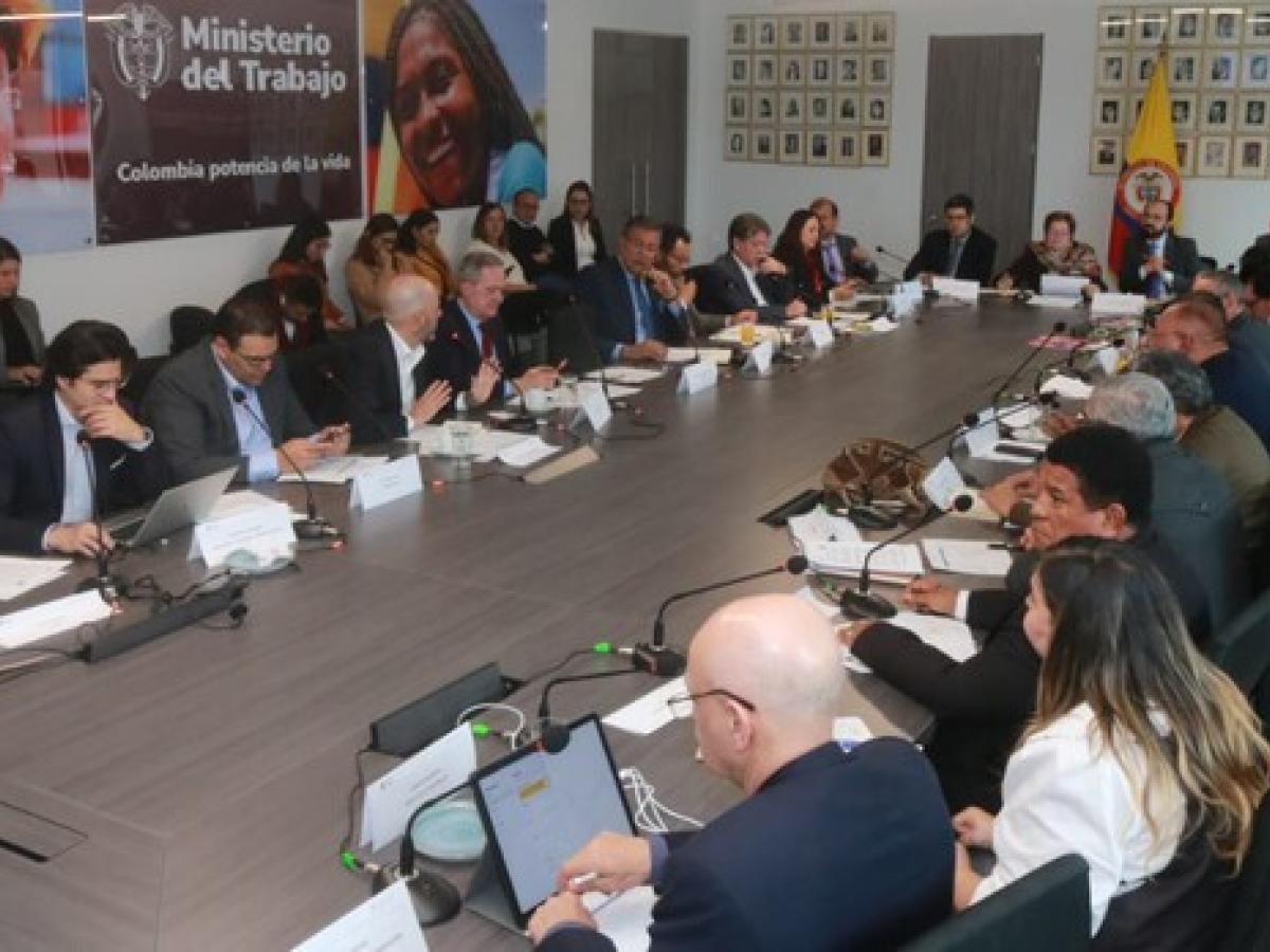 Salario mínimo 2024 sin acuerdo: se vence primer plazo de concertación