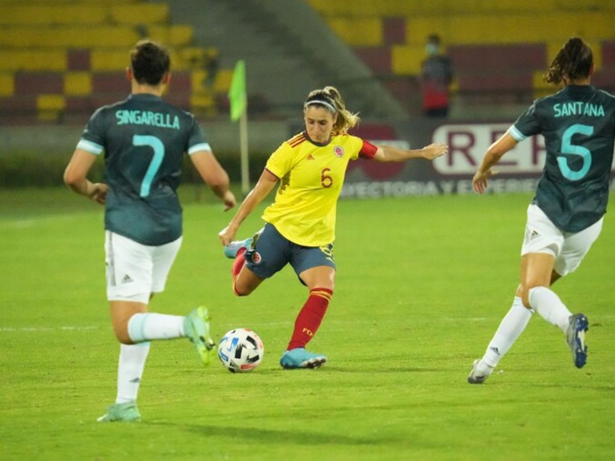 Fútbol femenino: Selección Colombia empató sin goles a Argentina