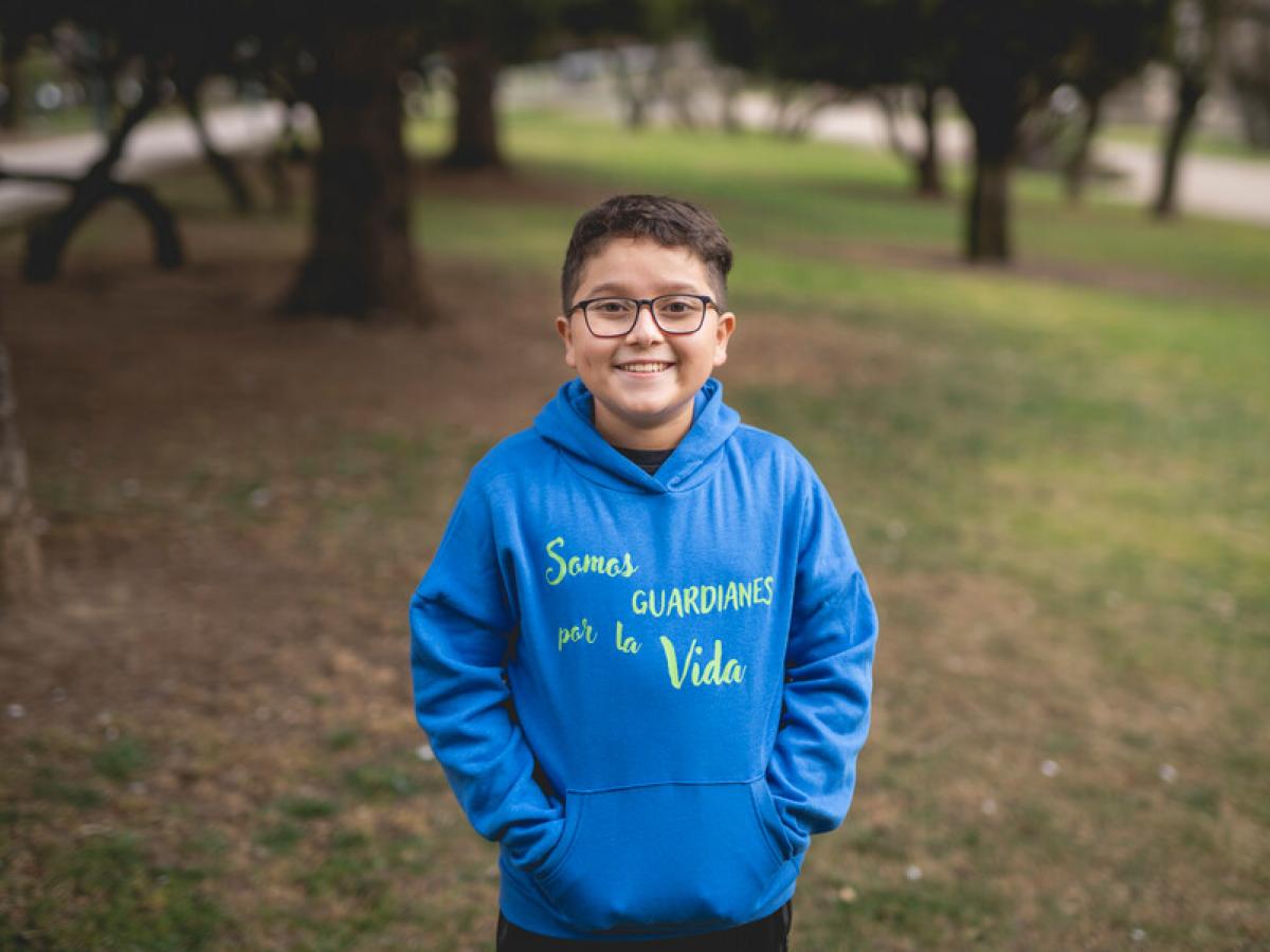 Niño ambientalista Francisco Vera lanza su primer libro