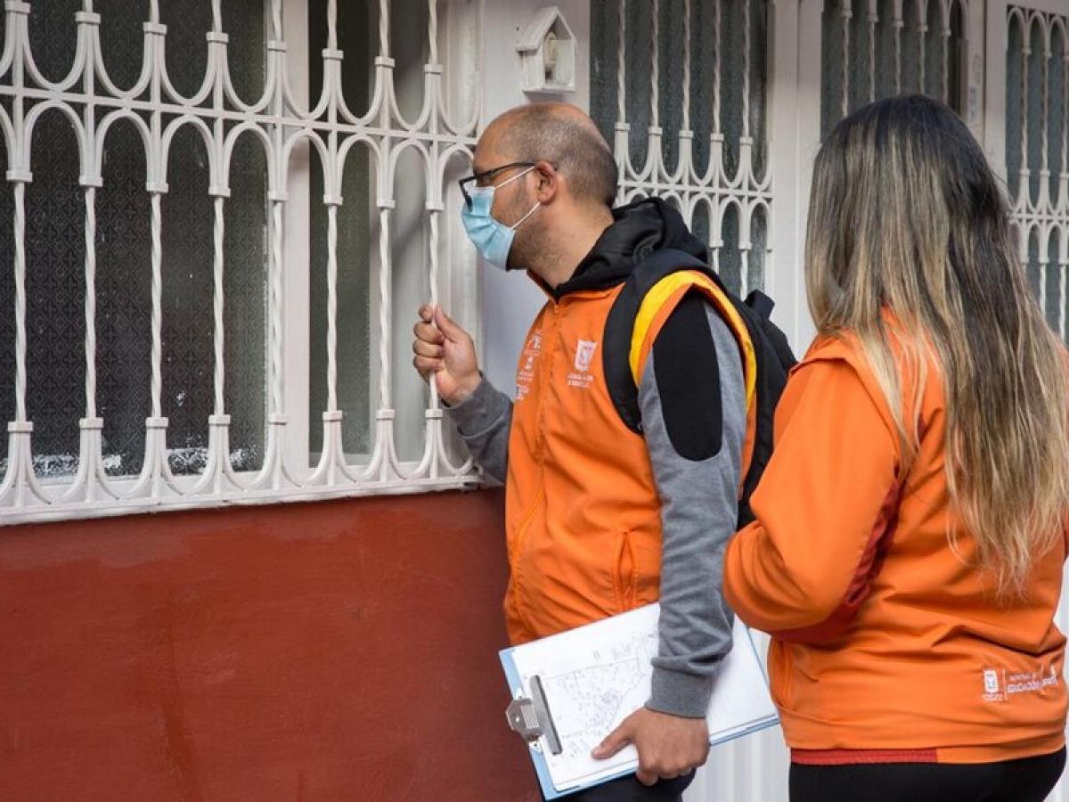 Bogotá: buscan a población desescolarizada puerta a puerta