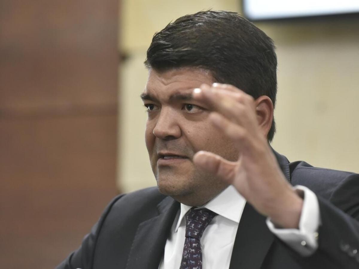 Caso registrador Vega: piden elegir comisión que vigile el proceso electoral