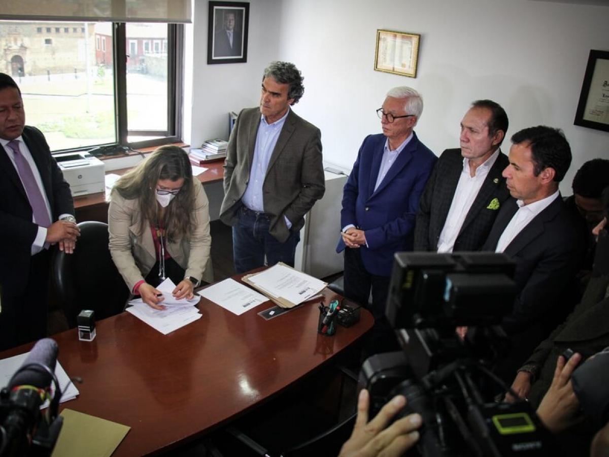 Centro Esperanza denuncia a Duque por prevaricato por acción