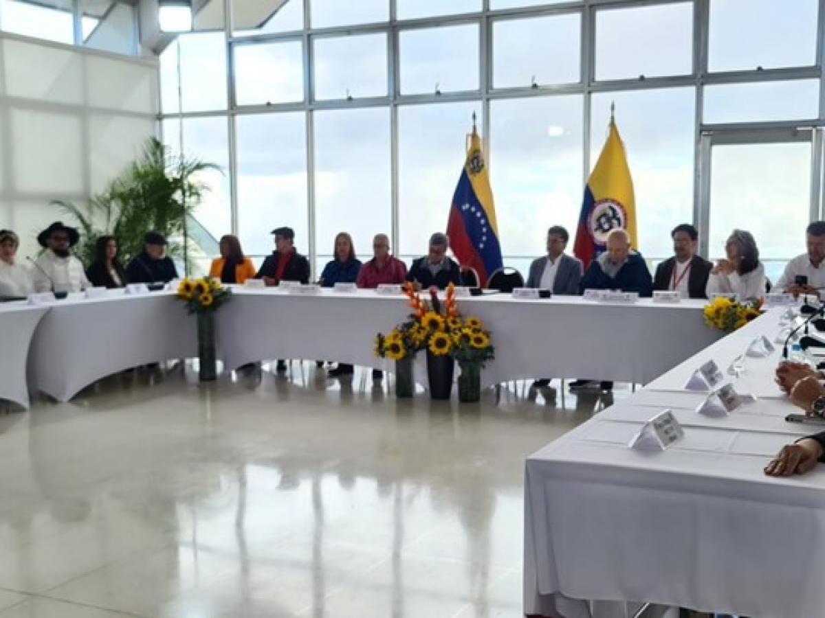Diálogos con el Eln: invitarán a Brasil, Chile y EE.UU. a ser garantes