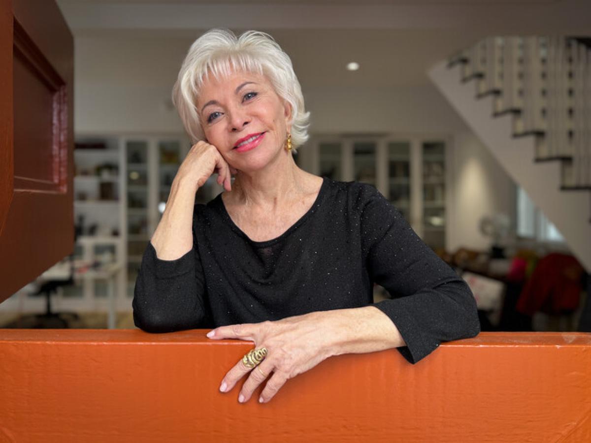 "El arte te acerca, te pone en contacto con las historias": Isabella Allende