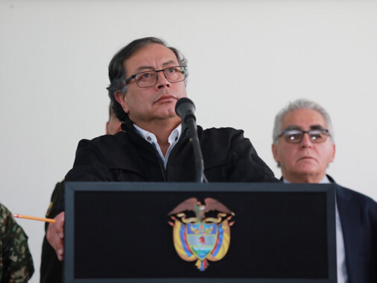Gustavo Petro solicitó investigar al banco Serfinanza y la entidad responde