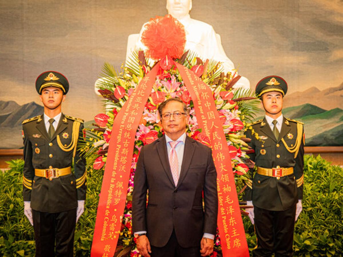 Visita de Gustavo Petro a China