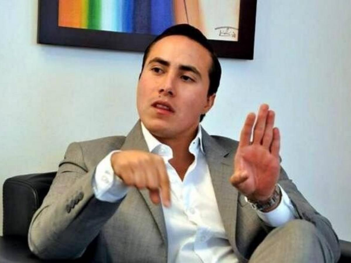 Exgobernador Richard Aguilar