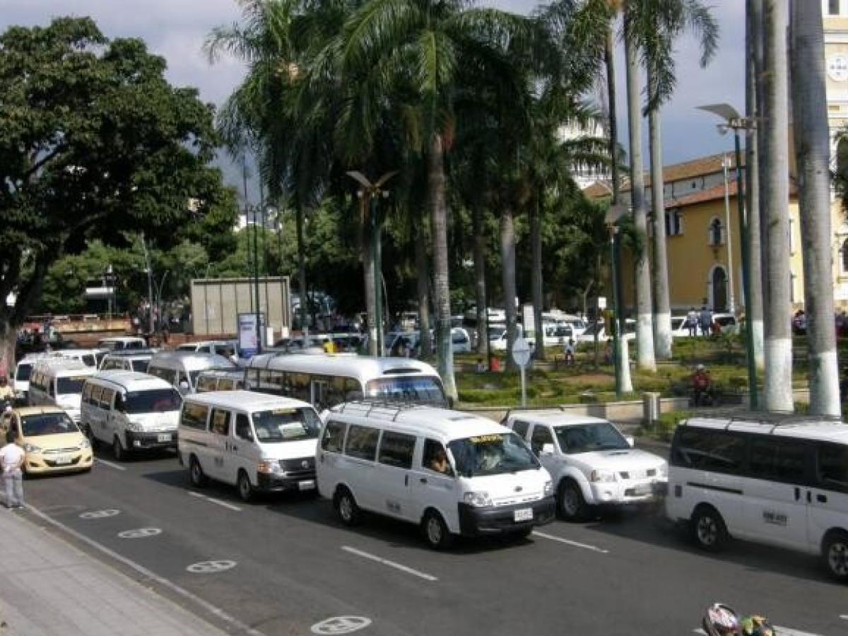 Transporte escolar en Colombia: investigan a 8 empresas