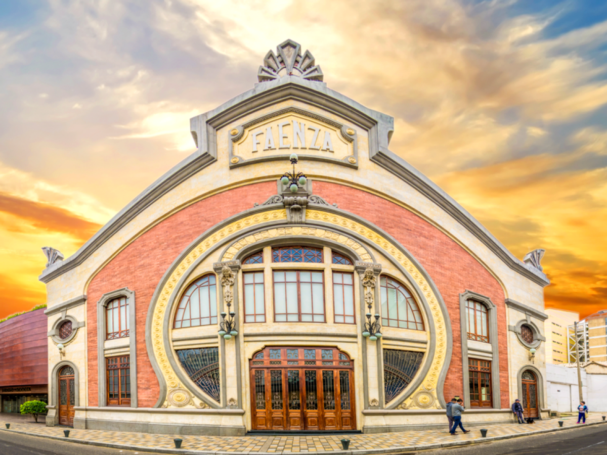 El Teatro Faenza, de la Universidad Central, cumple 100 años