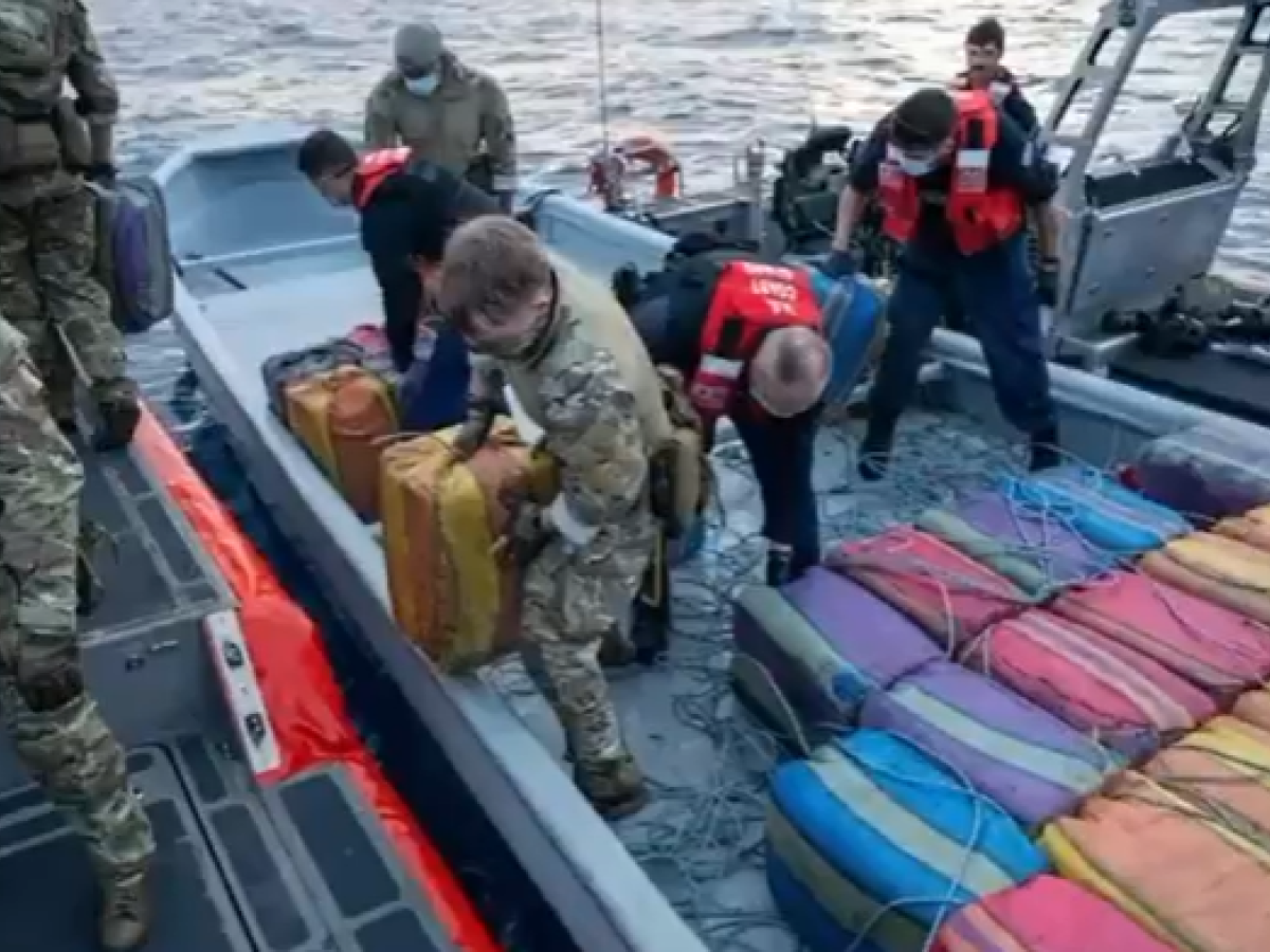 Incautan 3 toneladas de cocaína del Clan del Golfo en el Caribe