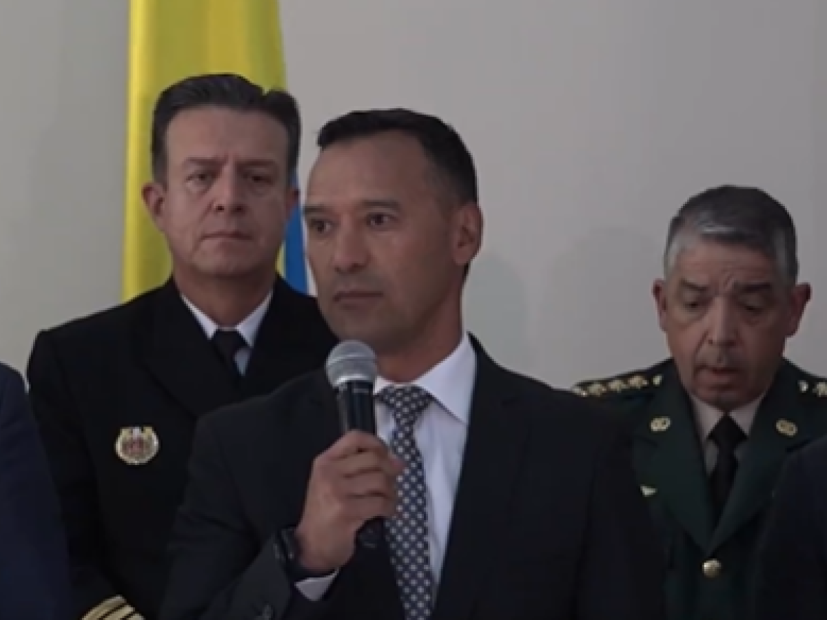 Proyectos de ley presentados por el ministro de Defensa 2025: regulación de drones, defensa nacional, bienestar militar y subsidios de vivienda