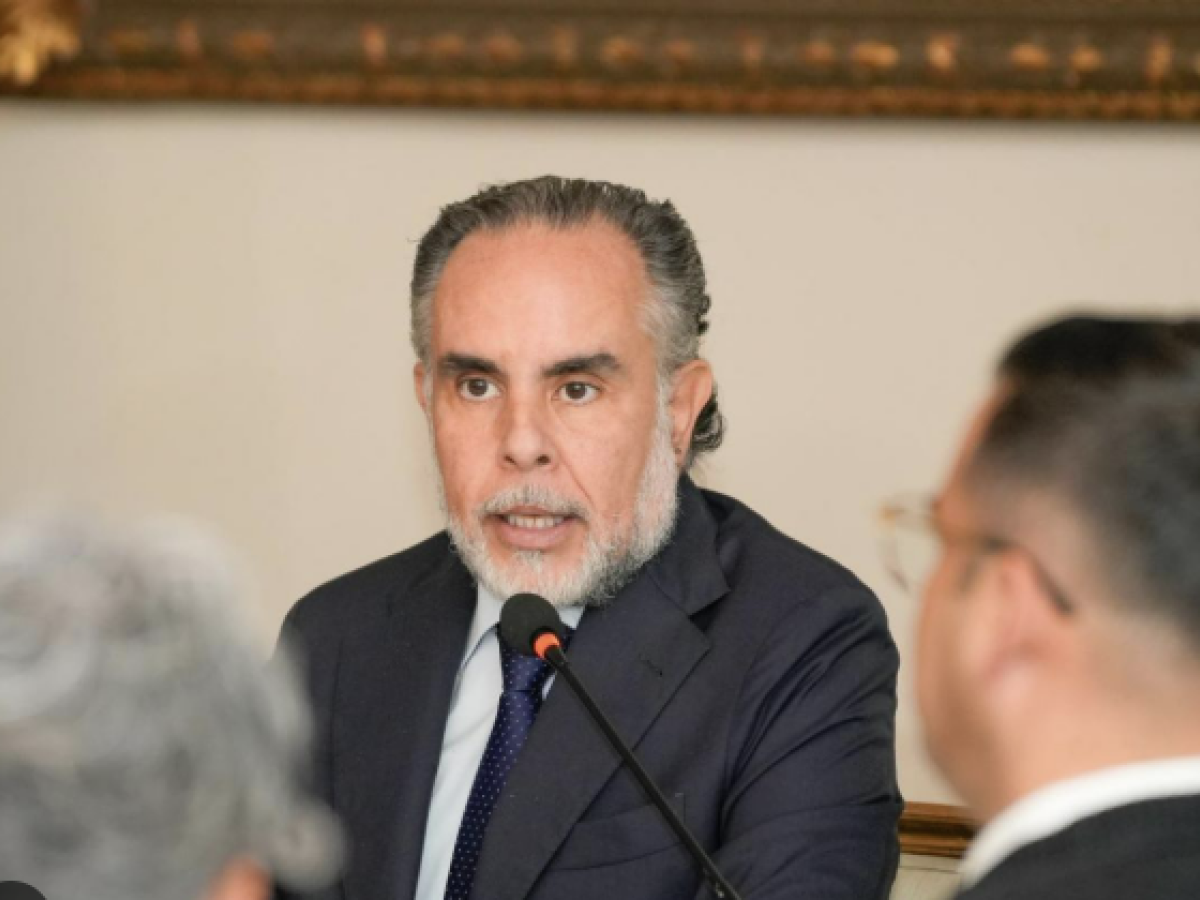 Benedetti manifiesta respaldo Hollman Morris tras amenazas muerte