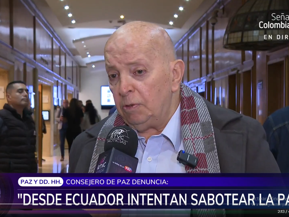 El Gobierno advierte sobre misiles y operaciones en frontera con Nariño y Putumayo desde el vecino país; pese a estas acciones militares, las negociaciones con grupos armados continúan.