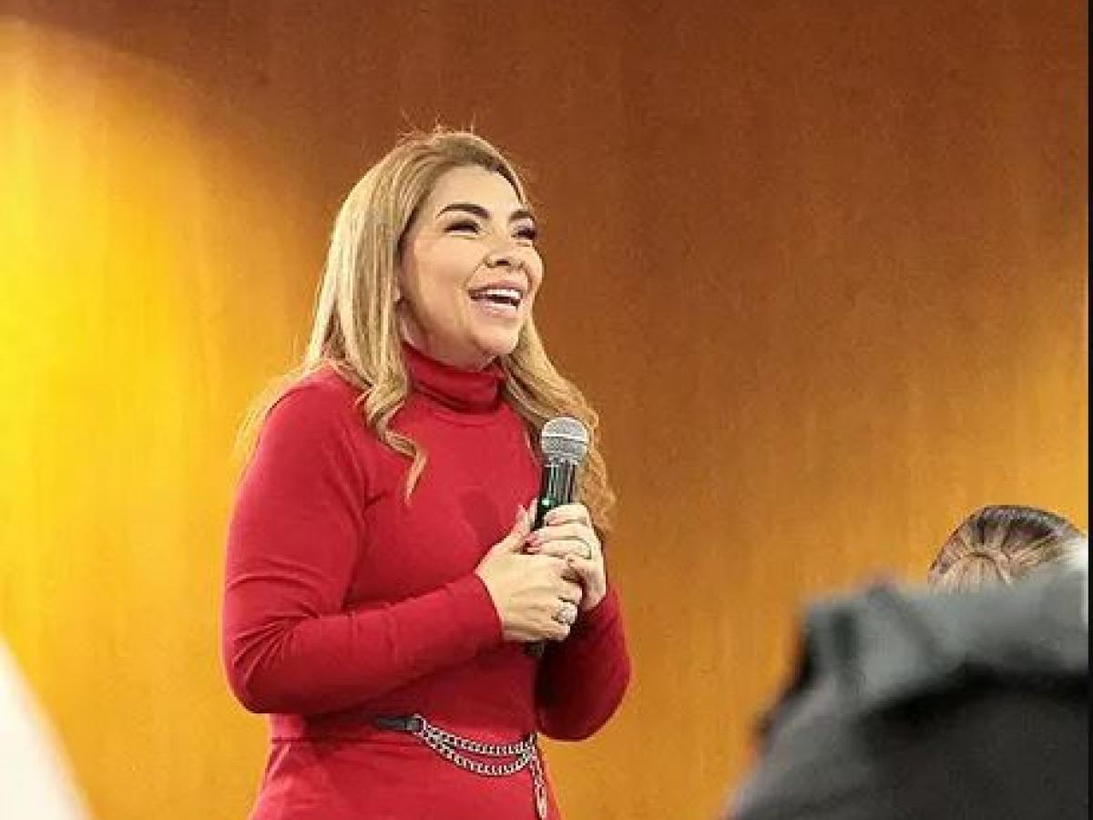 Gestora social de Pereira renunció: utilizó su imagen en recibo público 