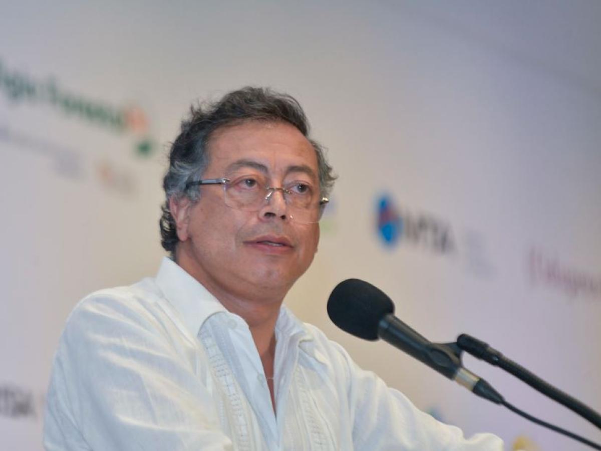 Desempleo en Colombia cayó a su nivel más bajo en abril 2025: cifras 