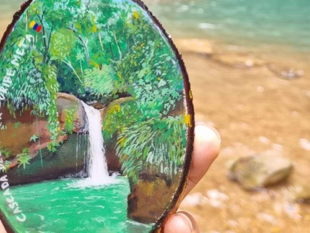 Meta: artistas pintan sobre maderas y materiales reciclables 