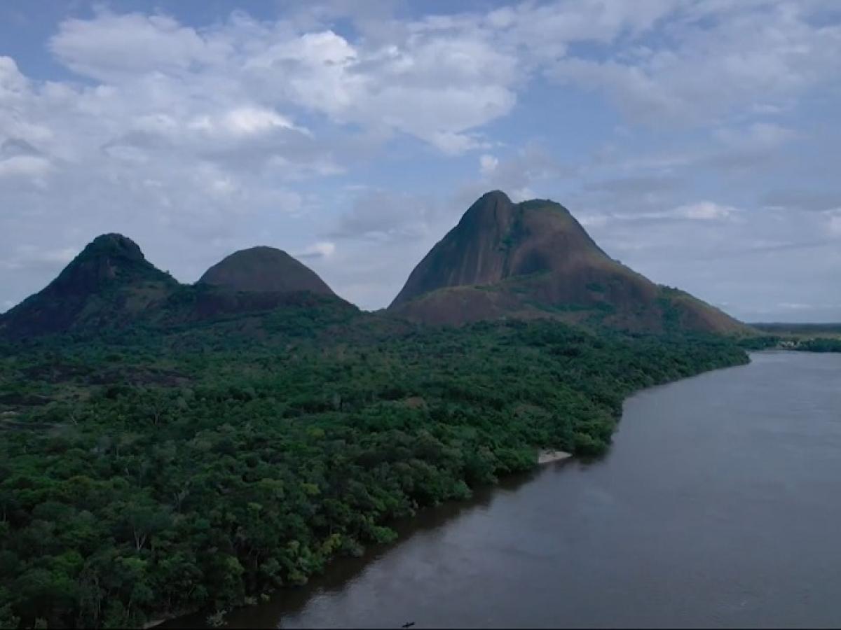 Turismo en Guainía: cerros de Mavicure | Respira Amazonía 
