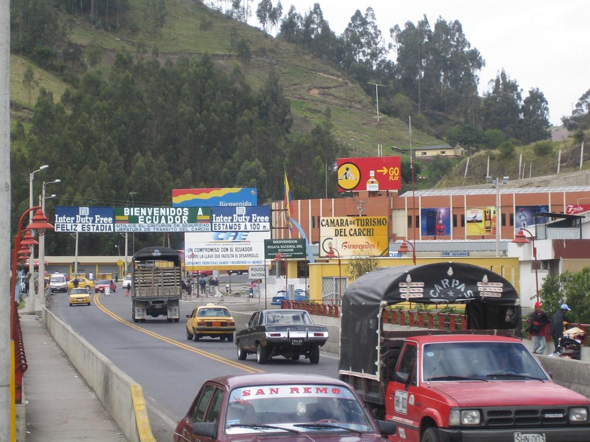 Colombia impone "aranceles inteligentes" de hasta 75 % a 191 productos de Ecuador tras medidas de Noboa