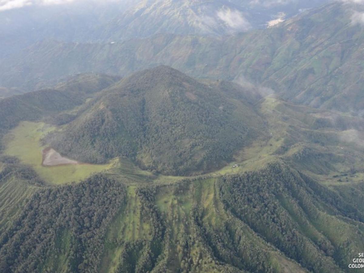 Alerta por incremento en actividad del Cerro Machín 