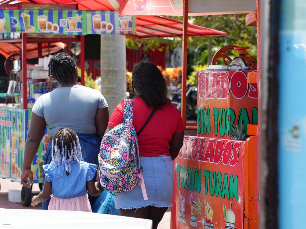Escuelas resilientes benefician a 185 mil personas en Colombia