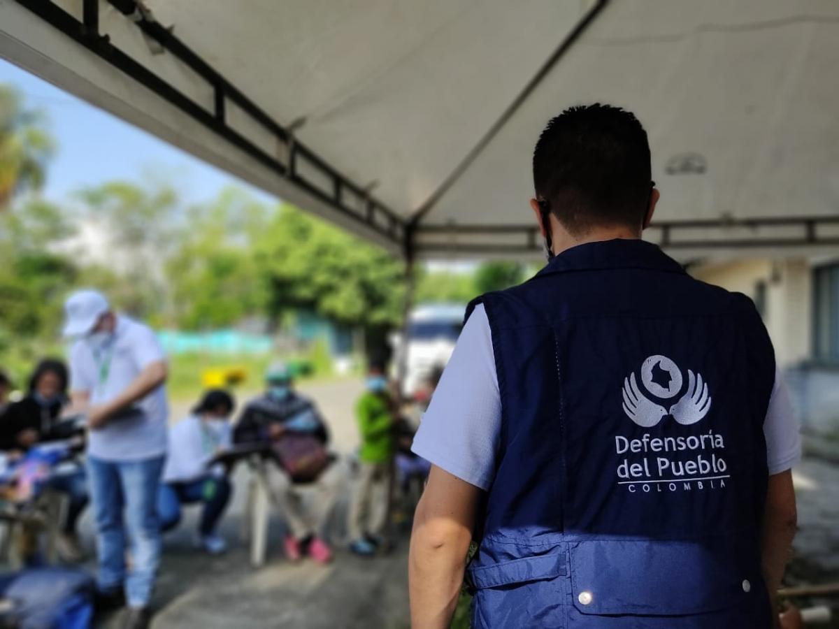 Defensoría del Pueblo: críticas por suspensión de comisiones