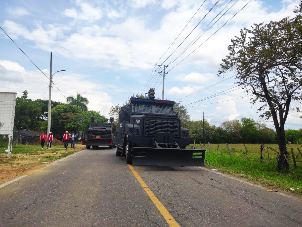 Autoridades desalojan por la fuerza un predio privado en Neiva
