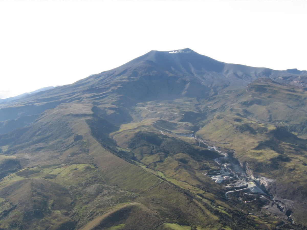 SGC mantiene alerta Naranja en volcanes del Cauca