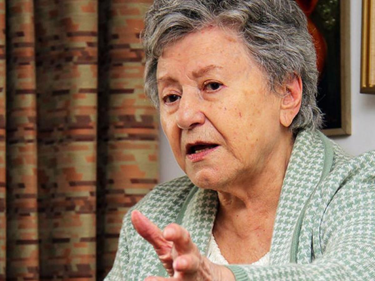 Falleció Dora Castellanos: biografía, obras y poesía | Escritores colombianos 