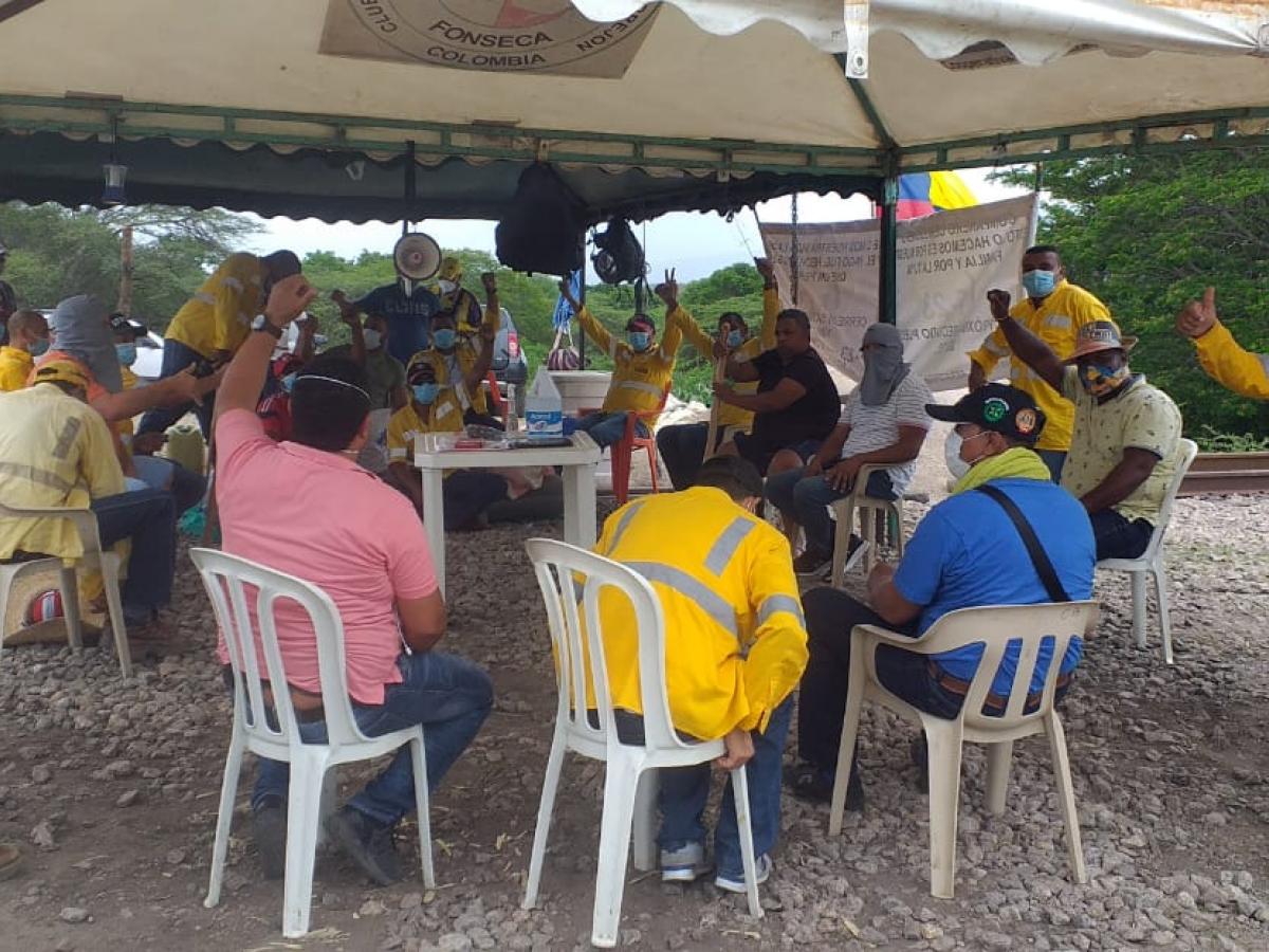 Paralizado el transporte de Carbón por bloqueo en la línea férrea de Cerrejón