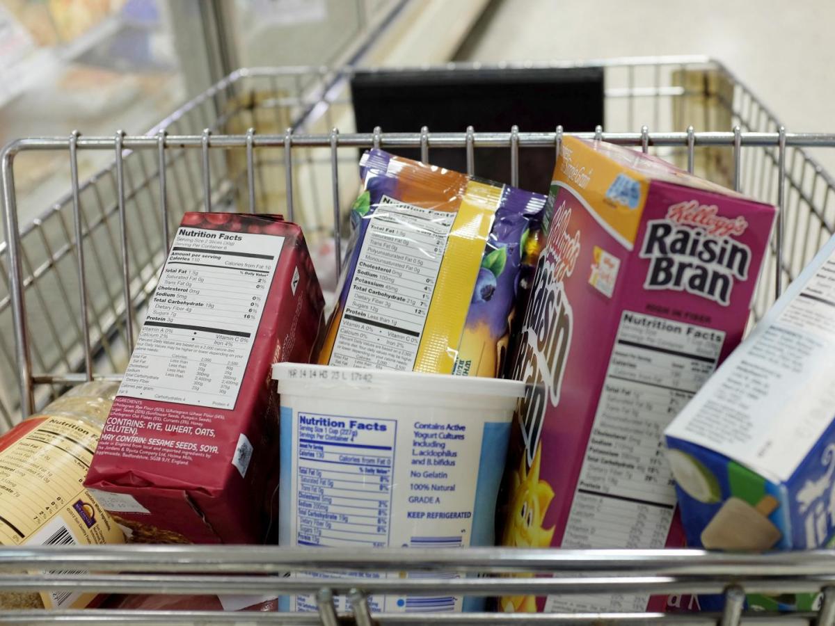 Etiquetado de alimentos en Unión Europea induce al error a consumidores