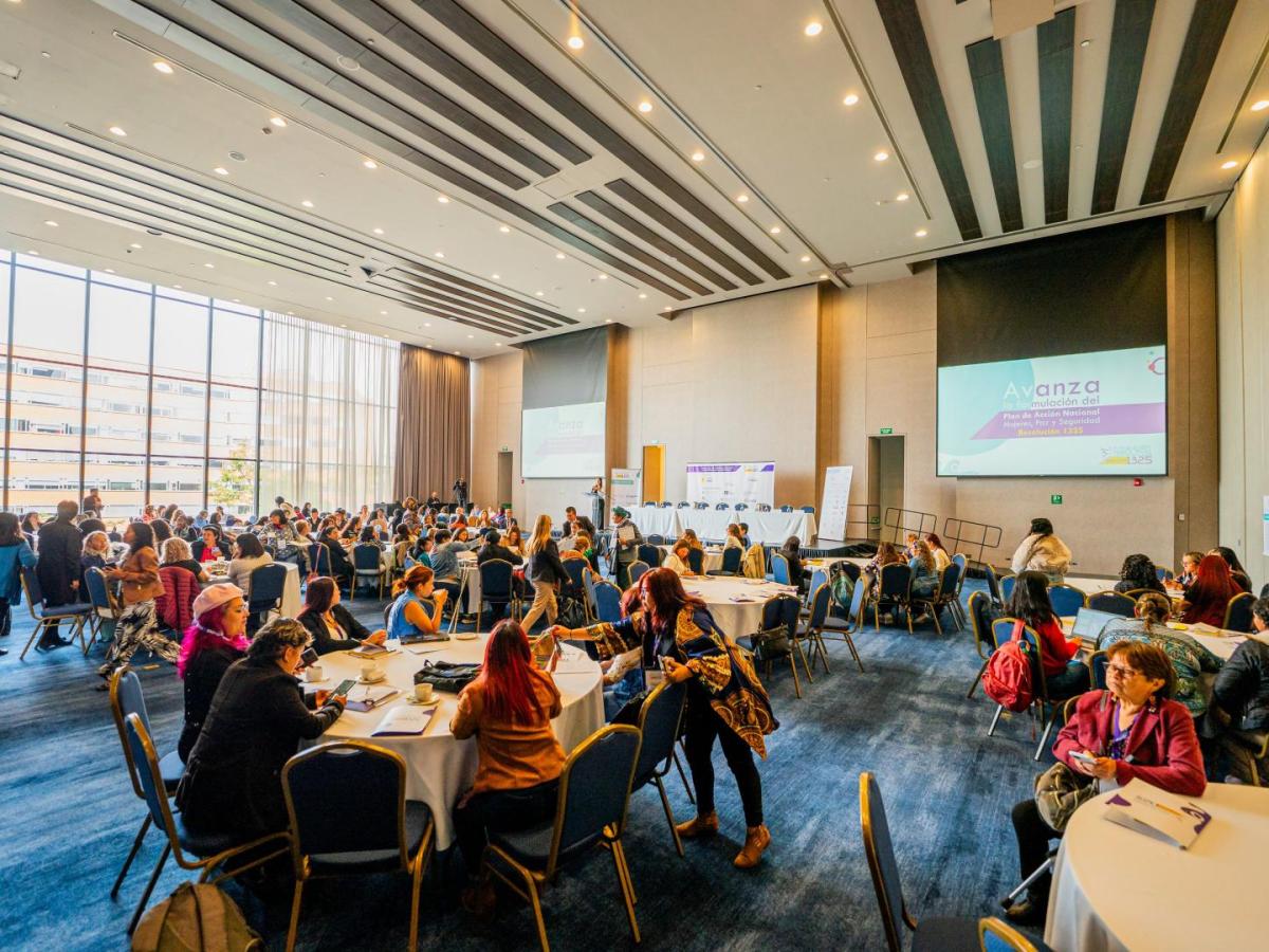 Encuentro de más de 100 mujeres diversas en el último Foro Macroregional