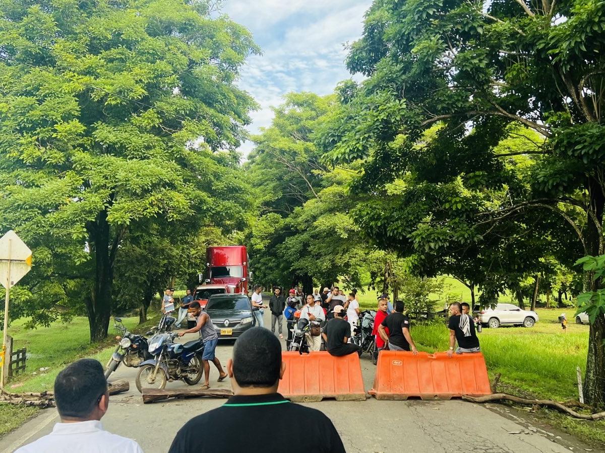 Bloqueo en la vía Necoclí y San Juan de Urabá