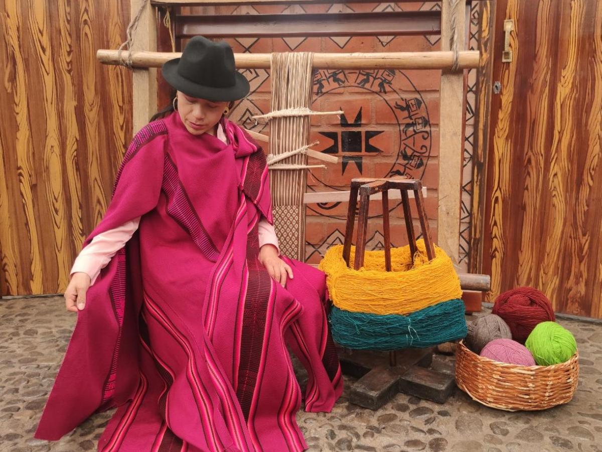 Ruanas, guangas y telares en lana de oveja de Nariño