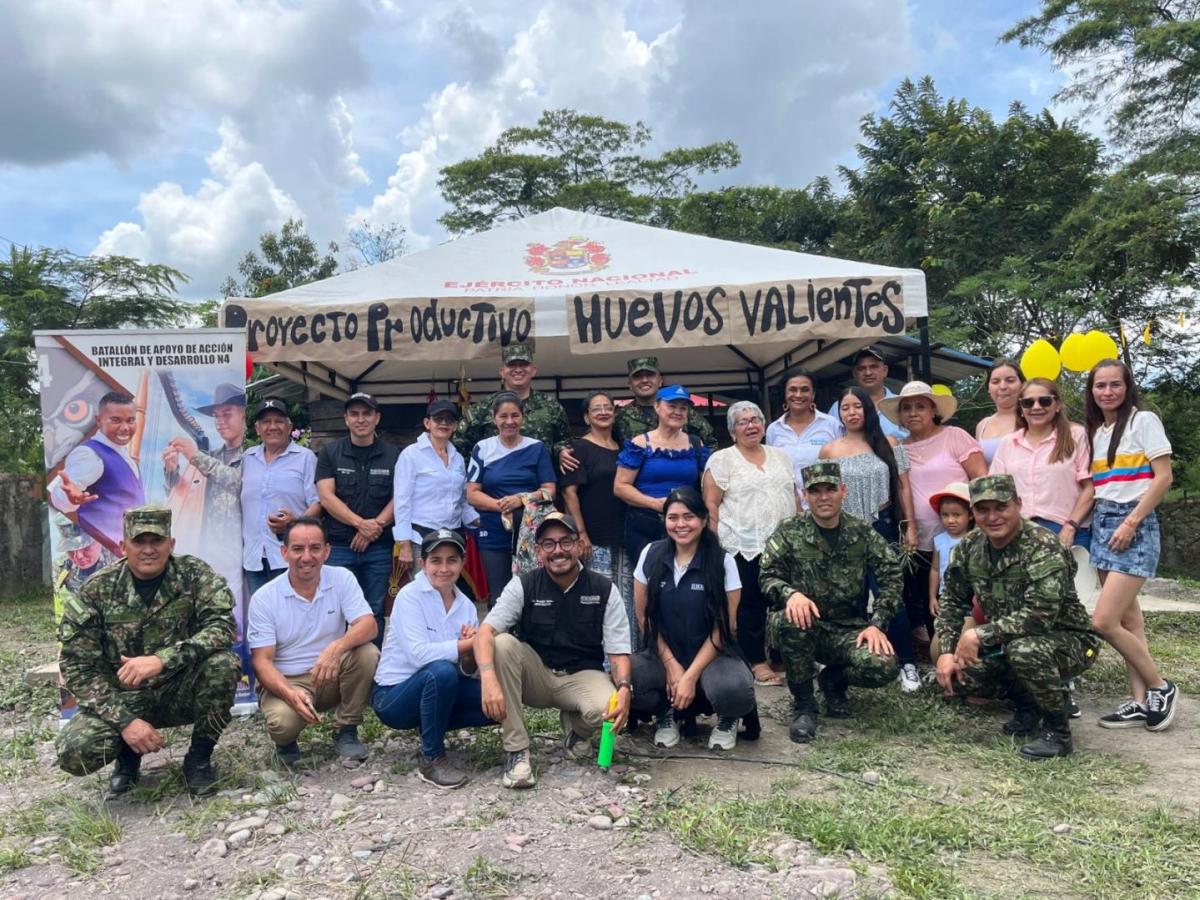 Mujeres víctimas del conflicto renacen en Villavicencio con apoyo del Ejército