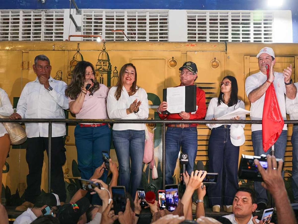 Petro asegura que financiará las futuras troncales férreas en su gobierno