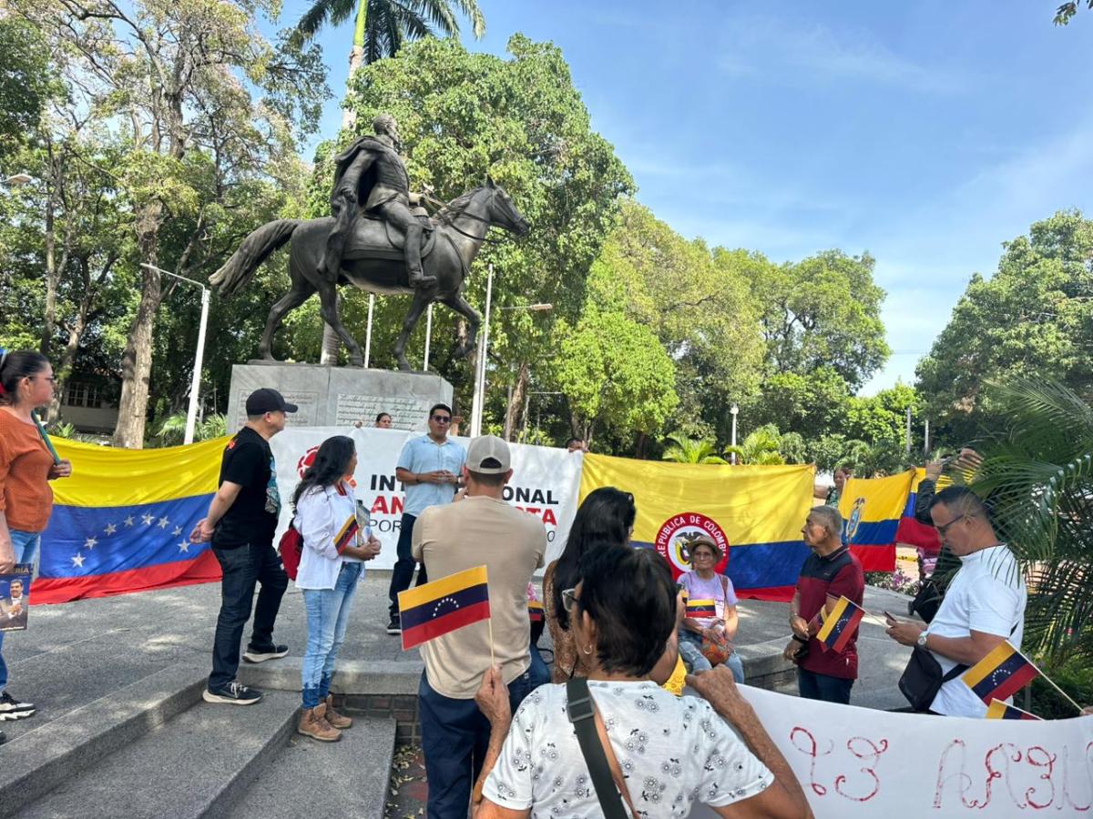 Cúcuta se moviliza contra posible intervención en venezuela