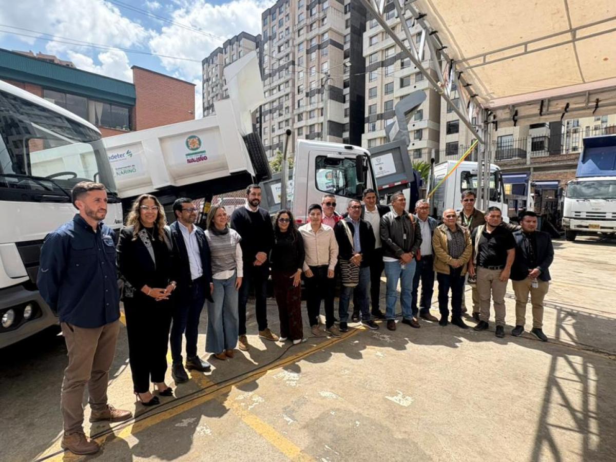 Nariño: Gobierno entregó maquinaria para mejorar vías