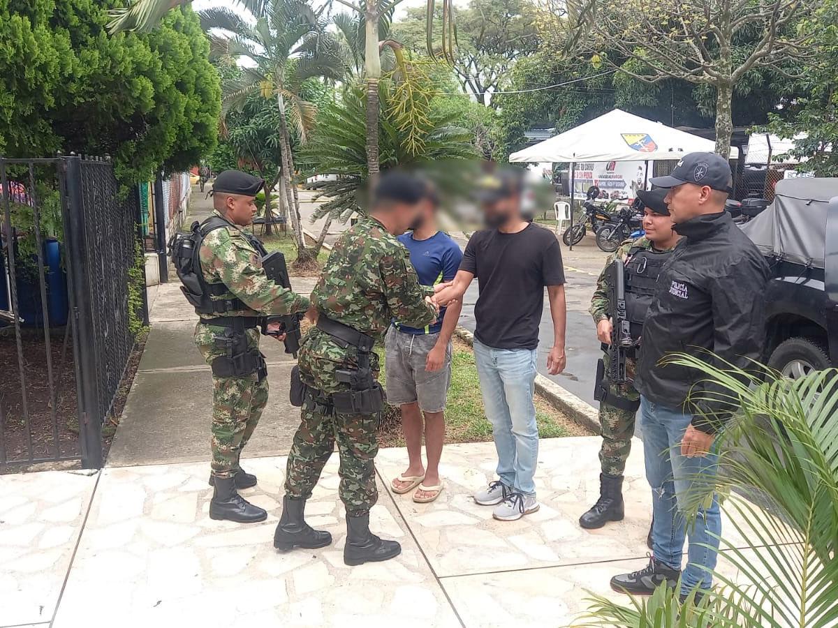 Liberados dos ciudadanos canadienses secuestrados en Cali