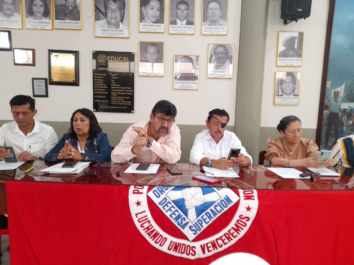 Paro maestros en Caldas por atención en servicio de salud 