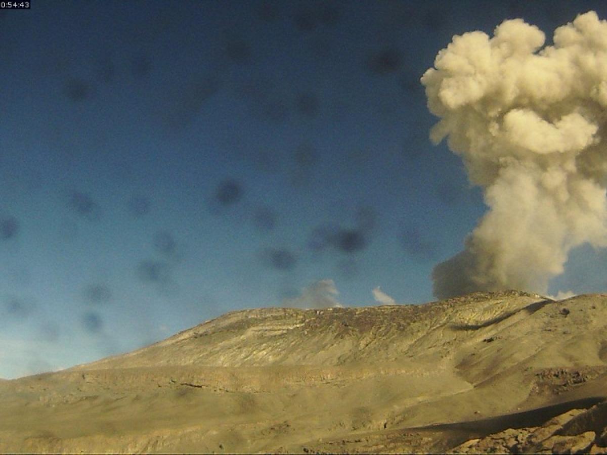 volcán Nevado del Ruiz HOY: anomalías térmicas cráter Arenas 