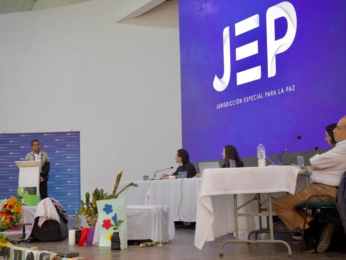 Avanzan en Antioquia las audiencias públicas de la JEP con familiares de víctimas de “falsos positivos”