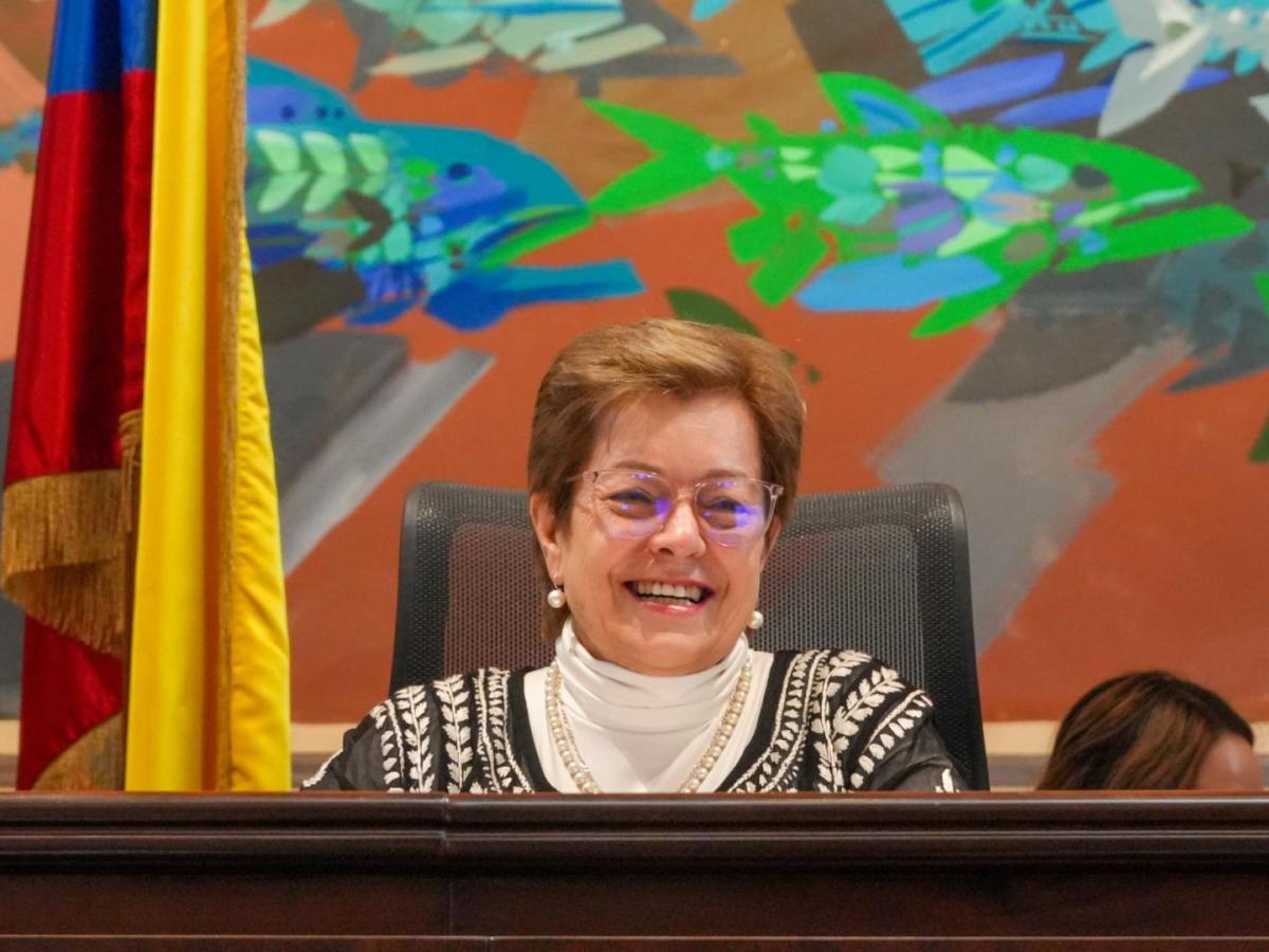 Ministra de trabajo notifica Reforma laboral al 70%