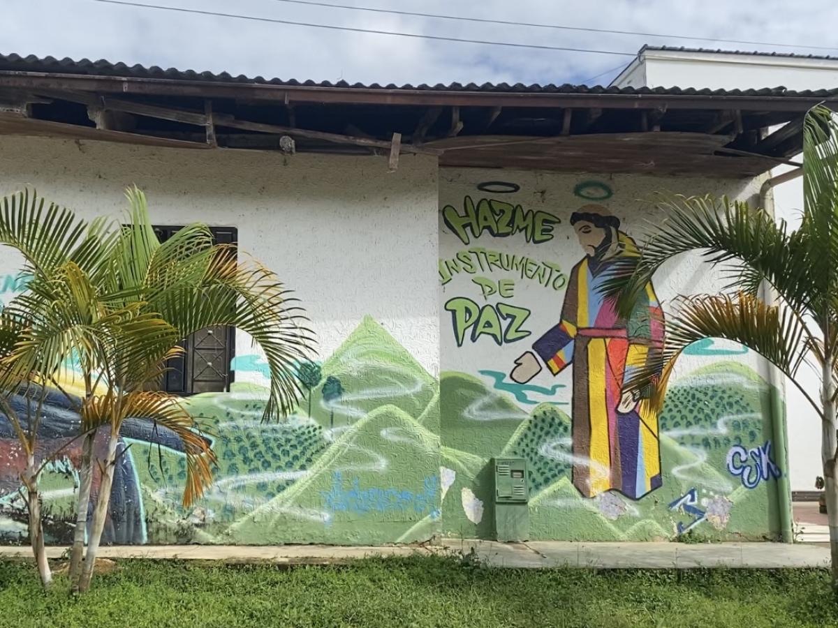 Comunidad de San Adolfo resiste por la paz