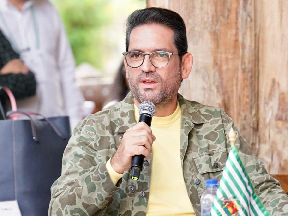 Gobernador del Meta, Juan Guillermo Zuluaga, denuncia reducción de esquema de seguridad tras amenazas